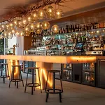 Otel La Reine Jane 3*